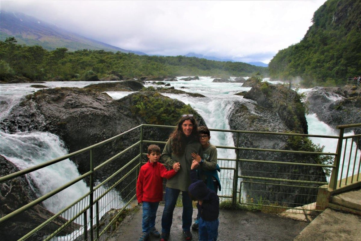 Puerto Varas (épisode 1) : LA PLUIE sur le volcan Osorno et Petrohue