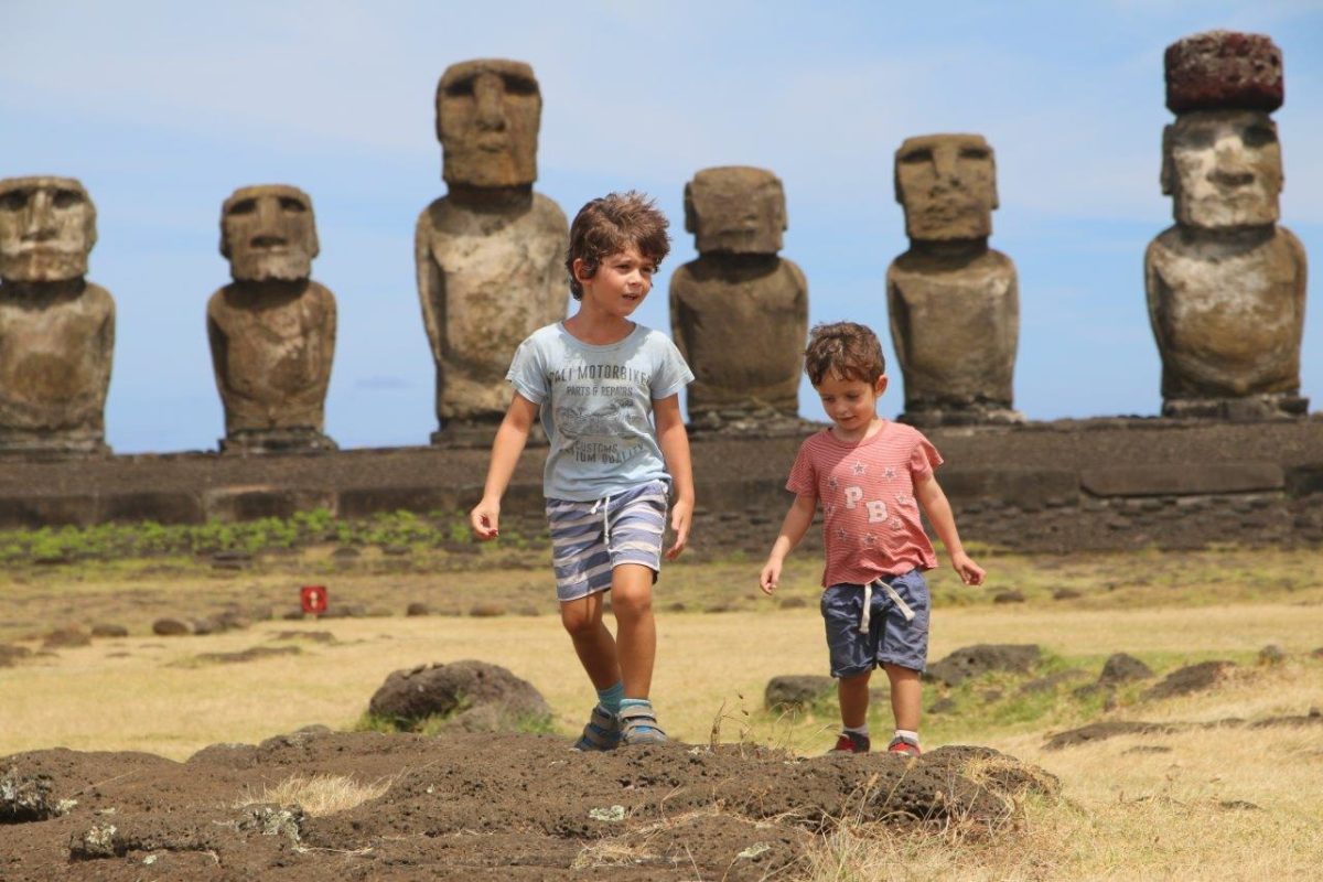 Rapa Nui (Île de Pâques) : les Moaïs de Tongariki