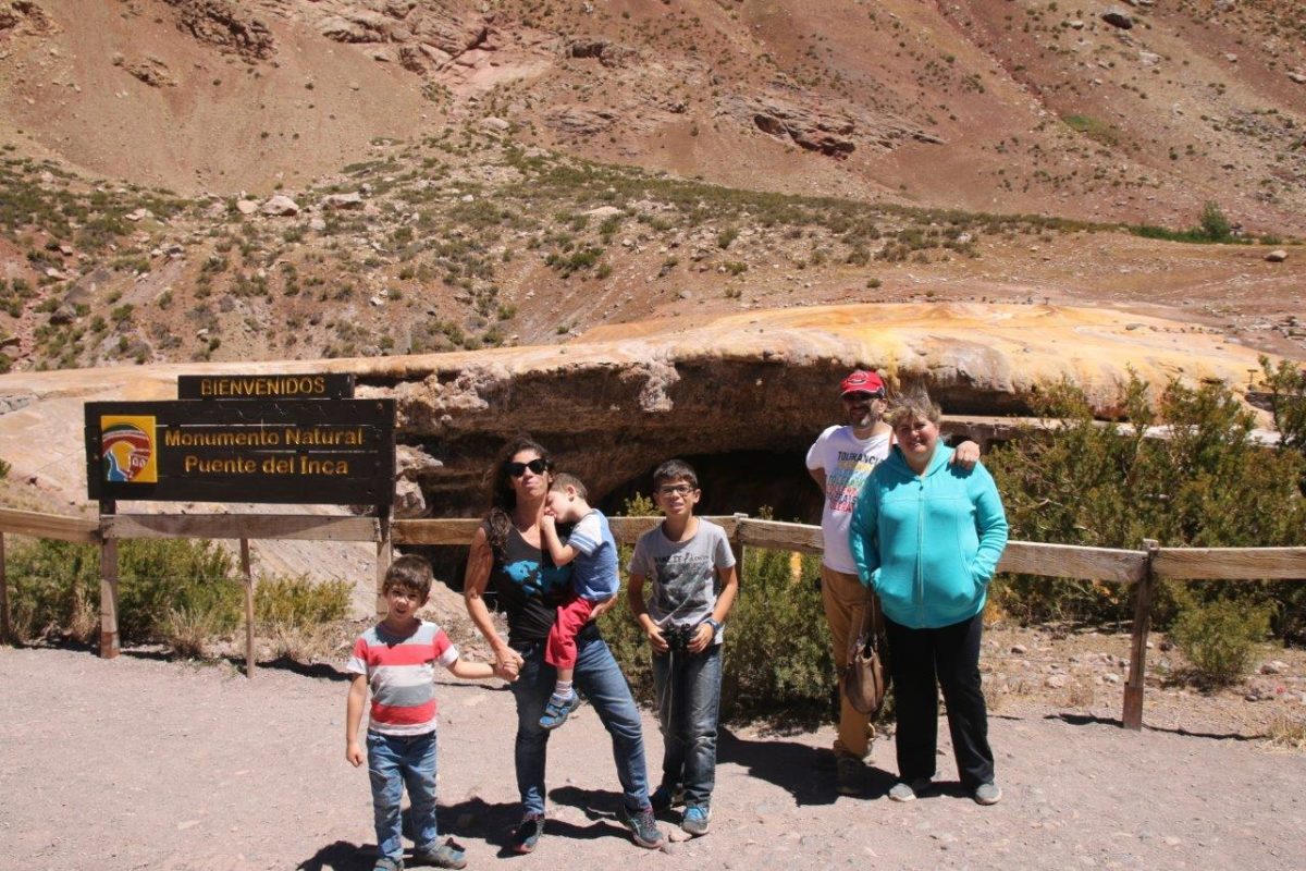 Les Andes autour de Mendoza : Monumento natural Puente del Inca
